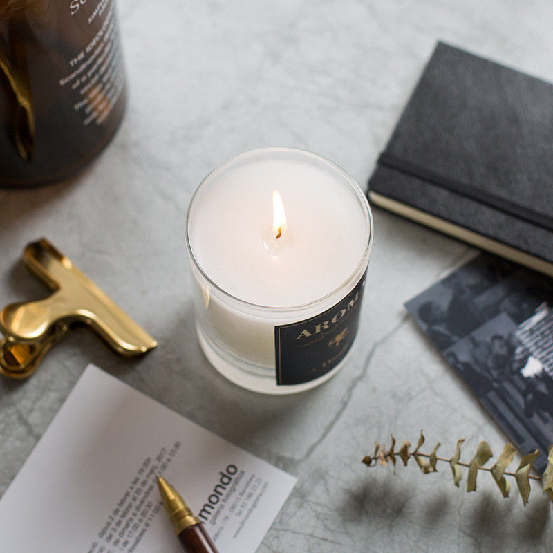 Vela de cera de soja perfumada de marca própria para massagem de luxo decorativa personalizada M&Scent