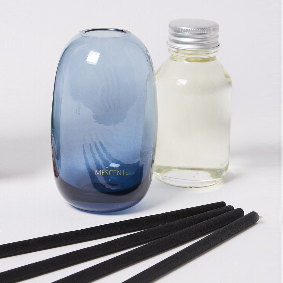 Luxo 100ml 200ml 500ml diamante garrafas redondas loris sola flores âmbar cristal eyfel perfume reed difusor óleo