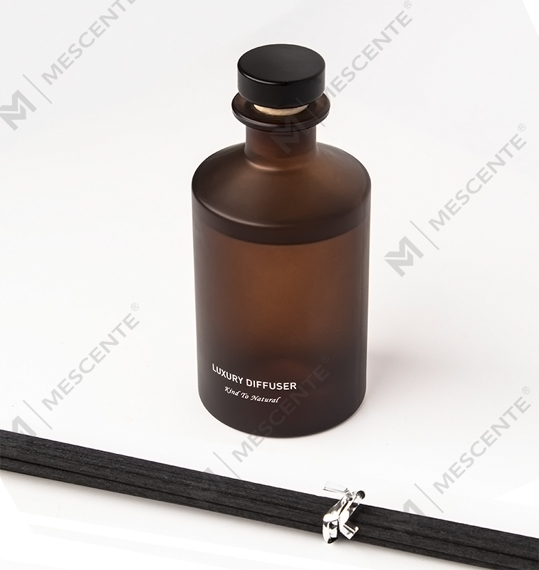 M&Scent garrafa de vidro fosco de luxo personalizada para casa difusor de palheta de óleo essencial