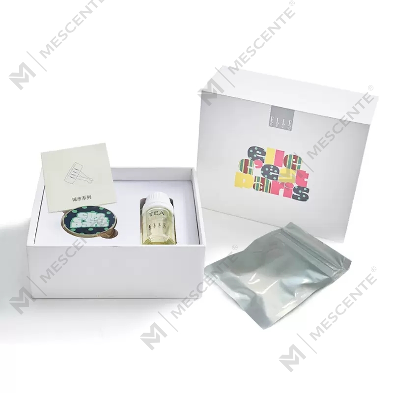 Difusor ambientador de carro com perfume líquido de luxo M&Scent com medalhão de clipe suspenso