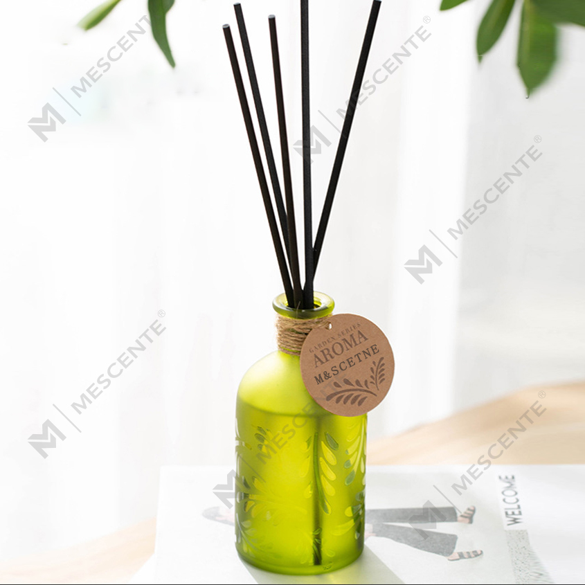 M&Scent Luxury Custom Private Label Garrafa de vidro Flor Difusor de cana líquida com caixa de presente