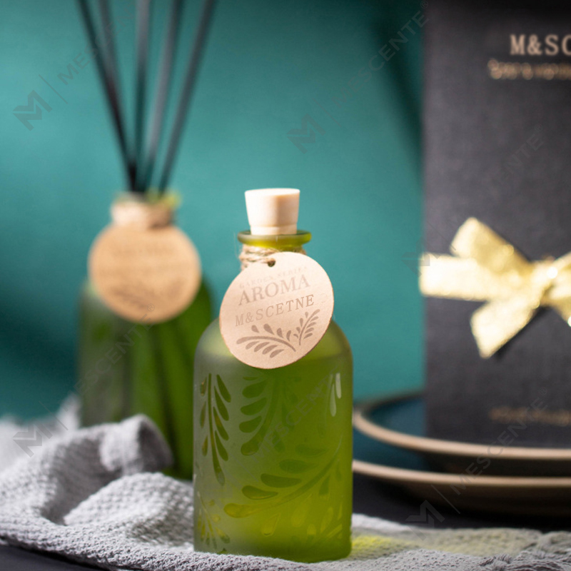 M&Scent Luxury Custom Private Label Garrafa de vidro Flor Difusor de cana líquida com caixa de presente