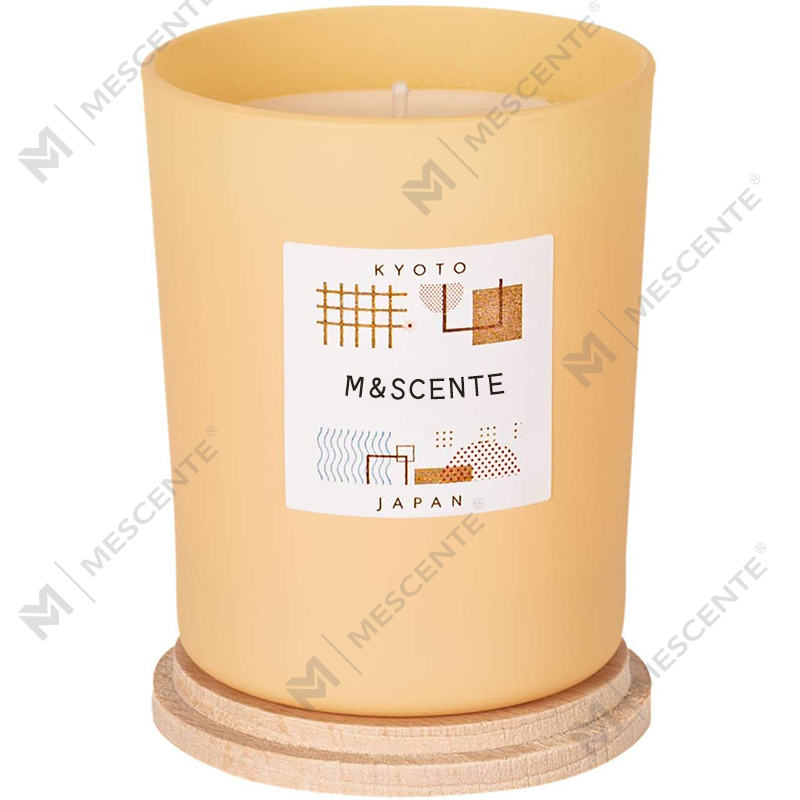 Marca própria personalizada da M&Scent feita de velas chiques coloridas de cera de soja perfumadas