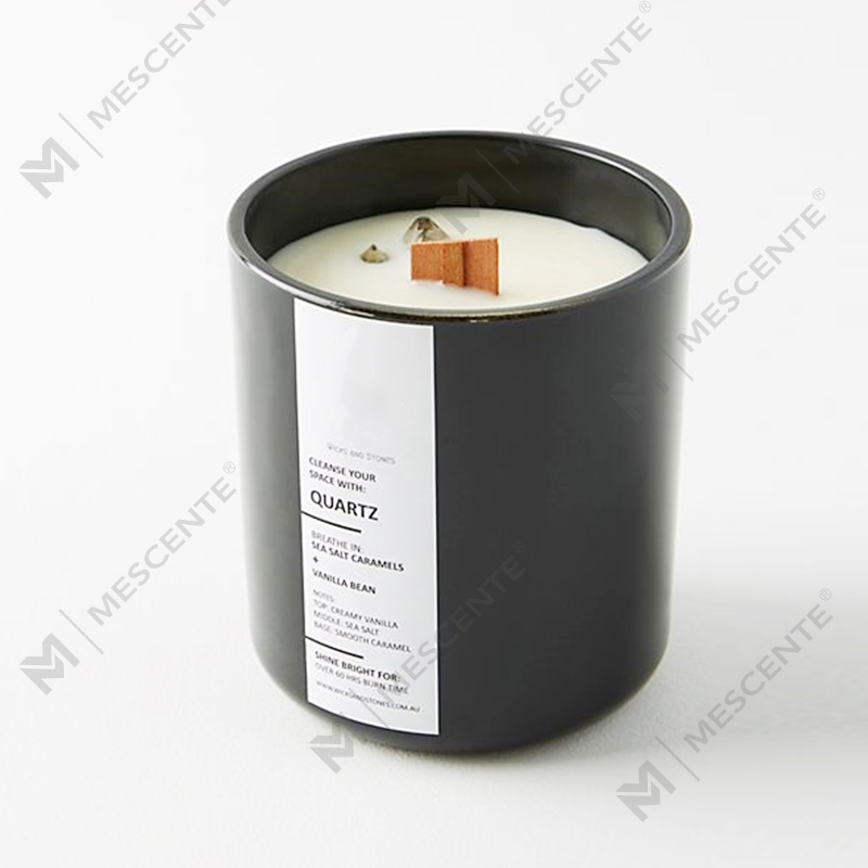 Velas de soja com aroma de chá branco de marca própria Mescente em potes