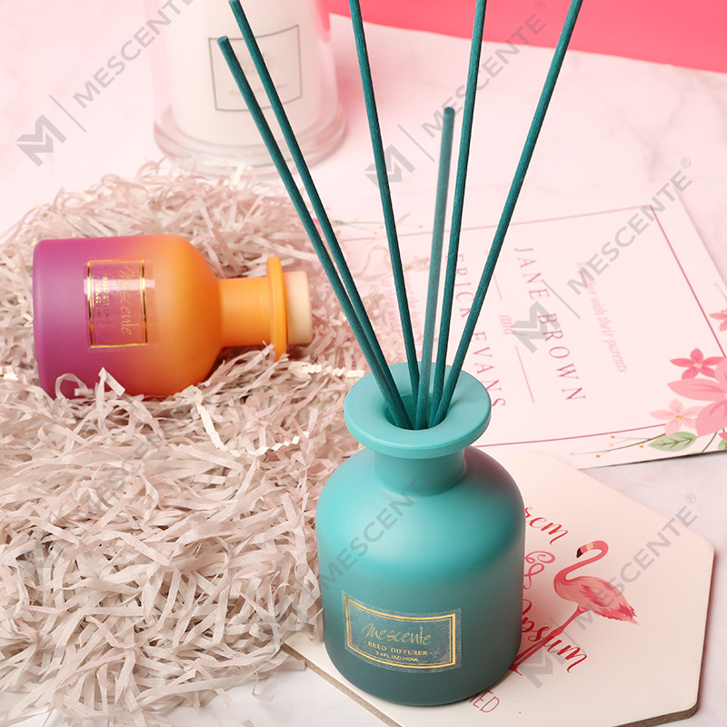 Difusor de palheta de fragrância doméstica com frasco redondo de marca própria M&Scent