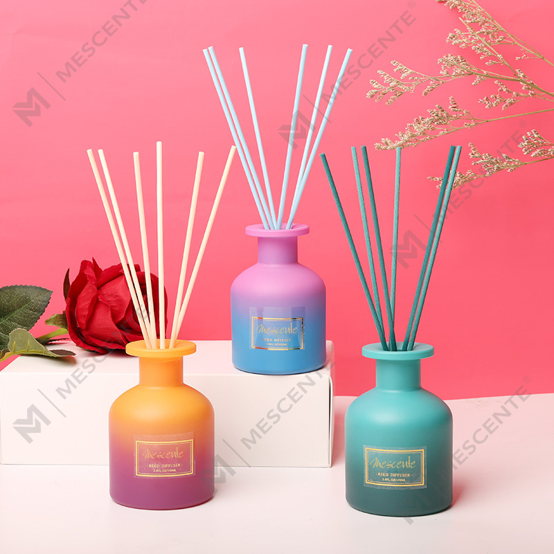 Difusor de palheta de fragrância doméstica com frasco redondo de marca própria M&Scent