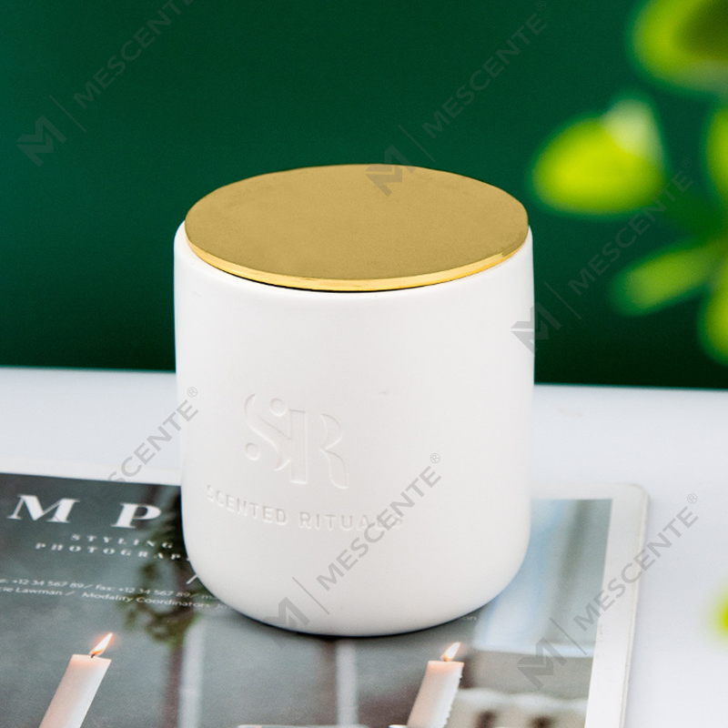 Frascos de cerâmica baratos com logotipo personalizado M&S perfume com tampas de madeira, velas de luxo de cera de coco