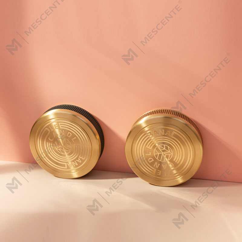Velas de cera de soja perfumadas com pavio de madeira de marca própria personalizada de luxo Citta com flores secas