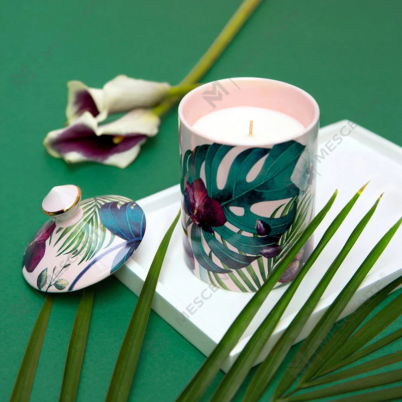 Vela de copo M&Scent Special Design Color Urban Botanics com caixa dobrável