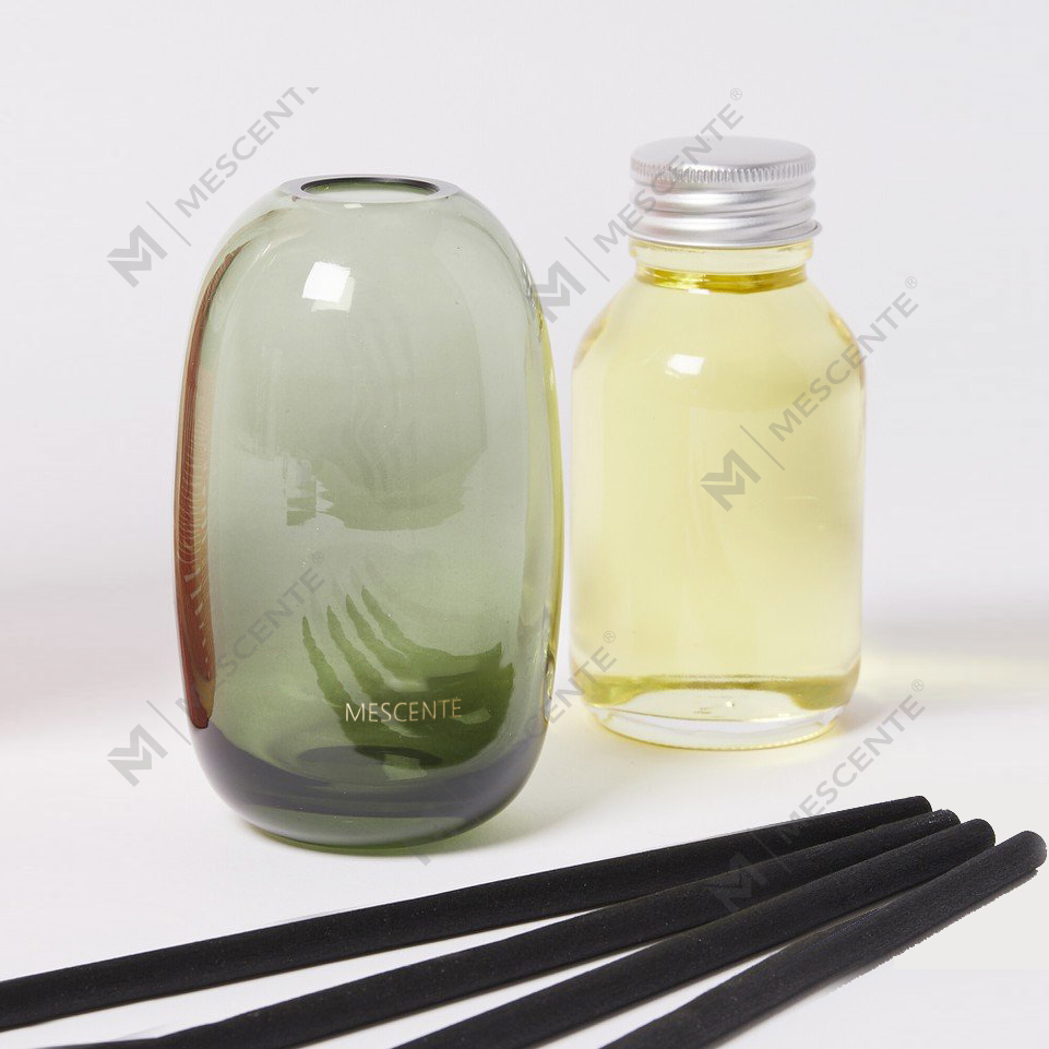 Luxo 100ml 200ml 500ml diamante garrafas redondas loris sola flores âmbar cristal eyfel perfume reed difusor óleo